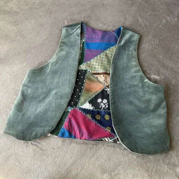 ‼️TRADED‼️RARE Vintage Reversible Silk Tie Patchwork Vest 🚢 - Picture 7 of 8